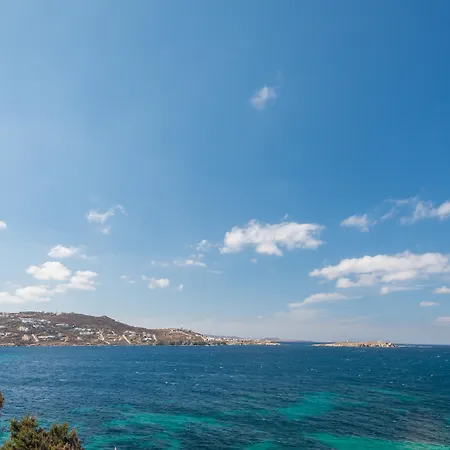 Adonis Hotel
